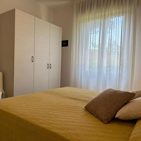 Villa Tre Pini Lignano Sabbiadoro Bagian luar foto