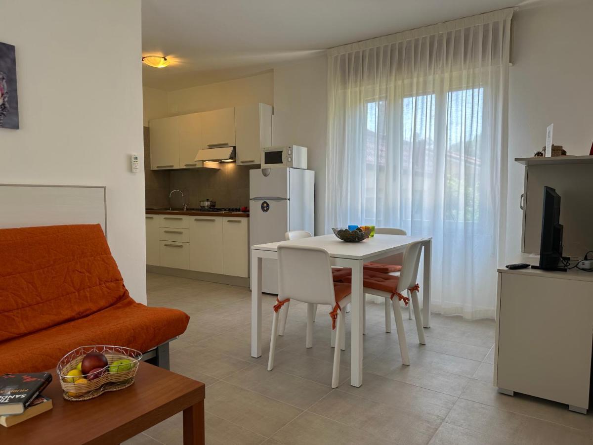 Villa Tre Pini Lignano Sabbiadoro Bagian luar foto